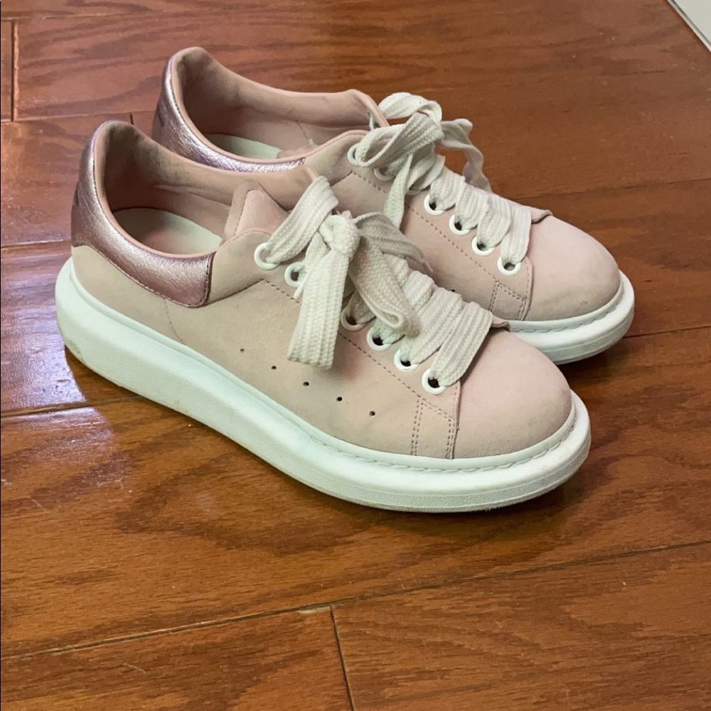 Alexander McQueen size 7